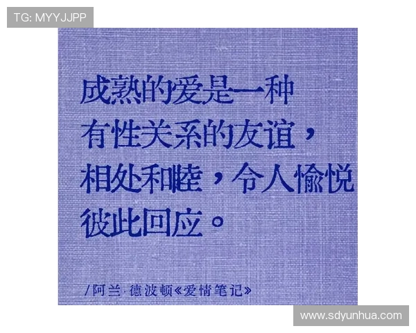 长月烛火映照岁月长情执着心事纠缠终得真爱之人